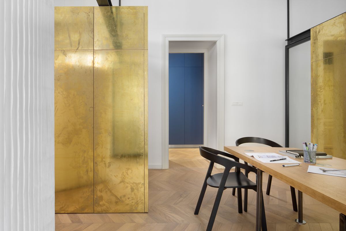 Dolac 9 - Poslovni prostori - 3008