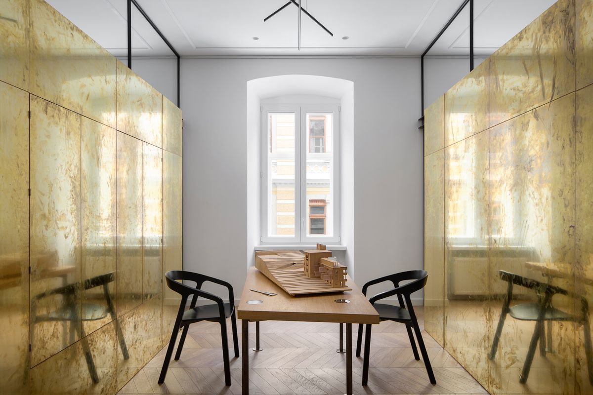 Dolac 9 - Poslovni prostori - 3010