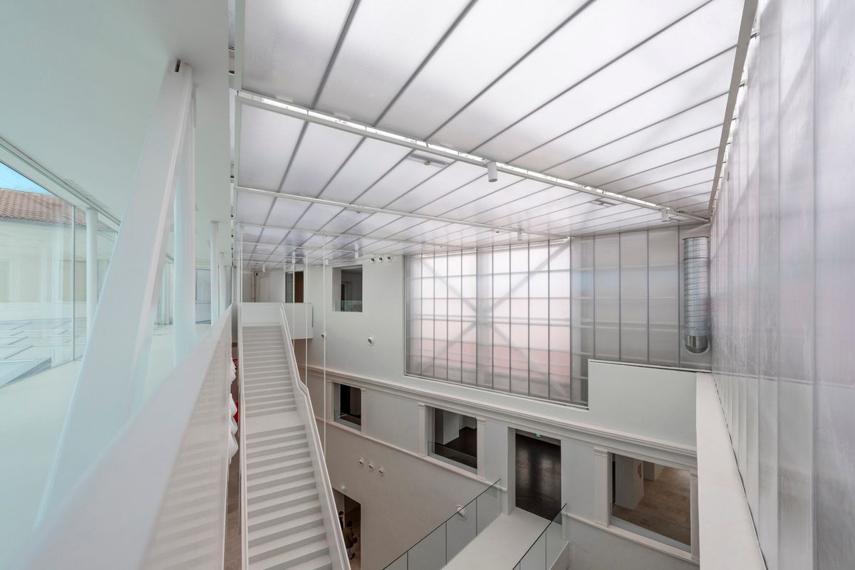 Providurova palača - Javni objekti - 3306