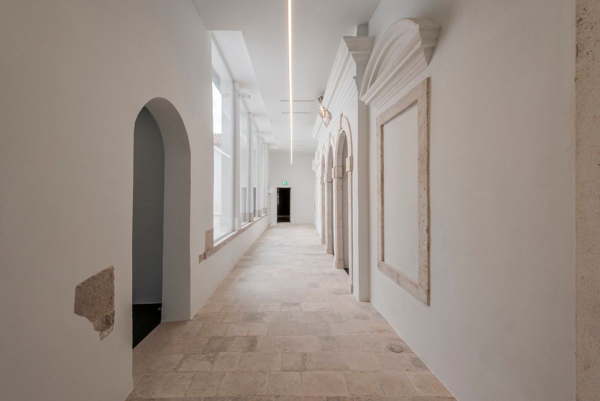 Providurova palača - Javni objekti - 3325