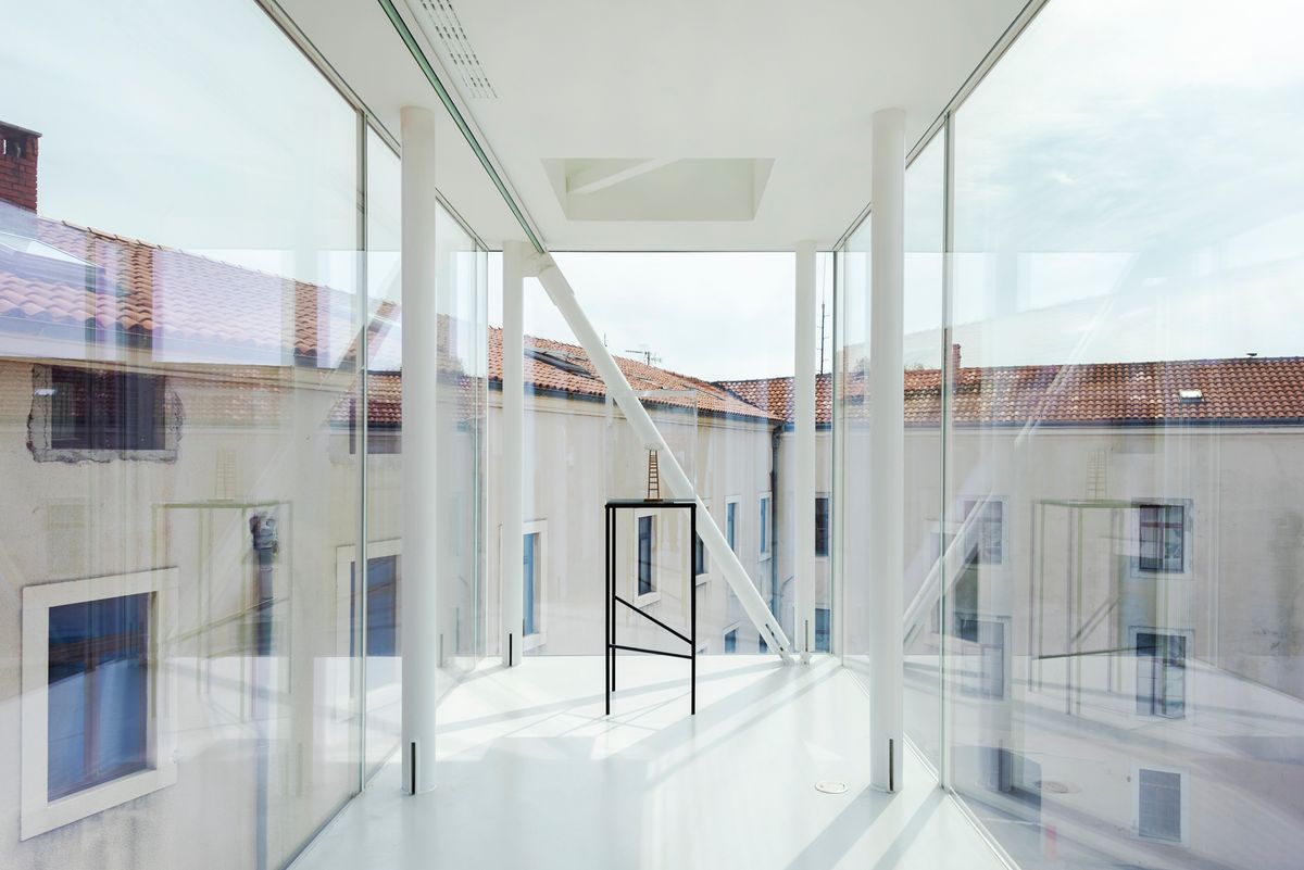 Providurova palača - Javni objekti - 3328