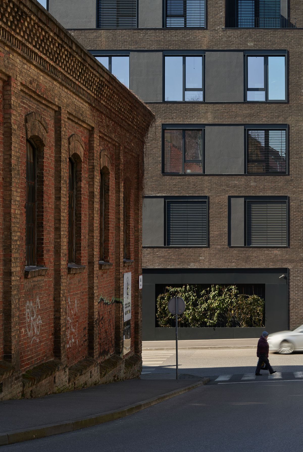 Višestambena zgrada u Medvedgradskoj - Višestambeni objekti - 3505