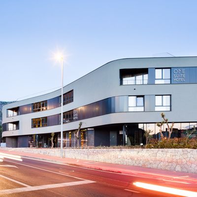 One Suite Hotel