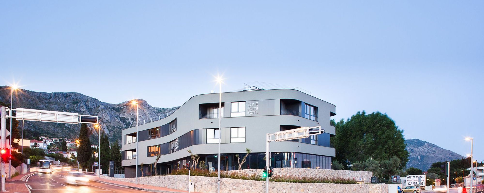 One Suite Hotel