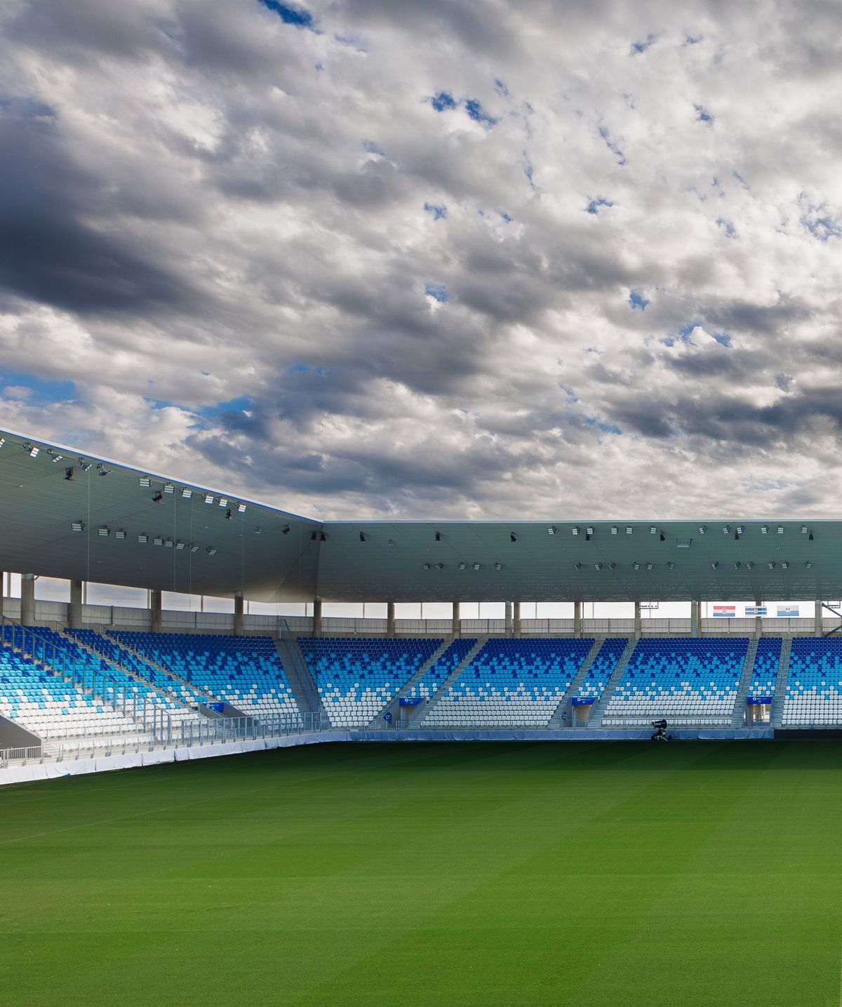 Stadion Opus Arena - Javni objekti - 3759