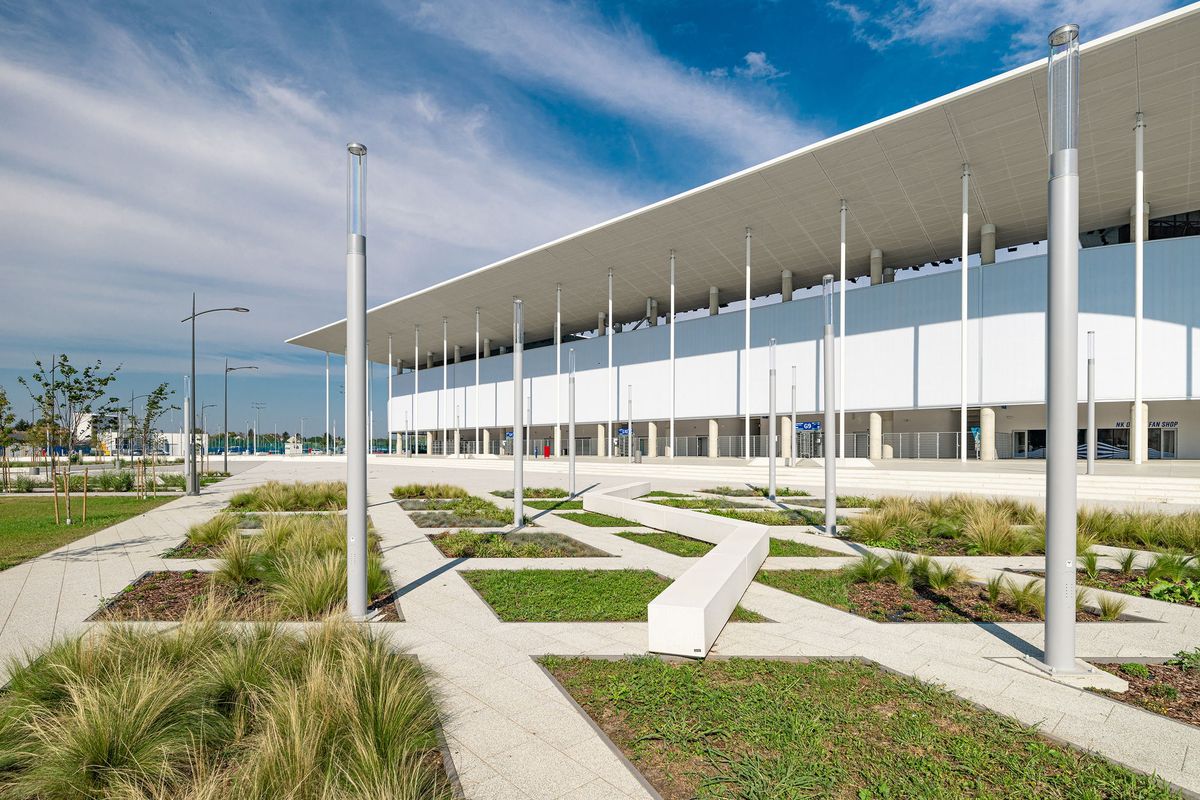 Stadion Opus Arena - Javni objekti - 3758