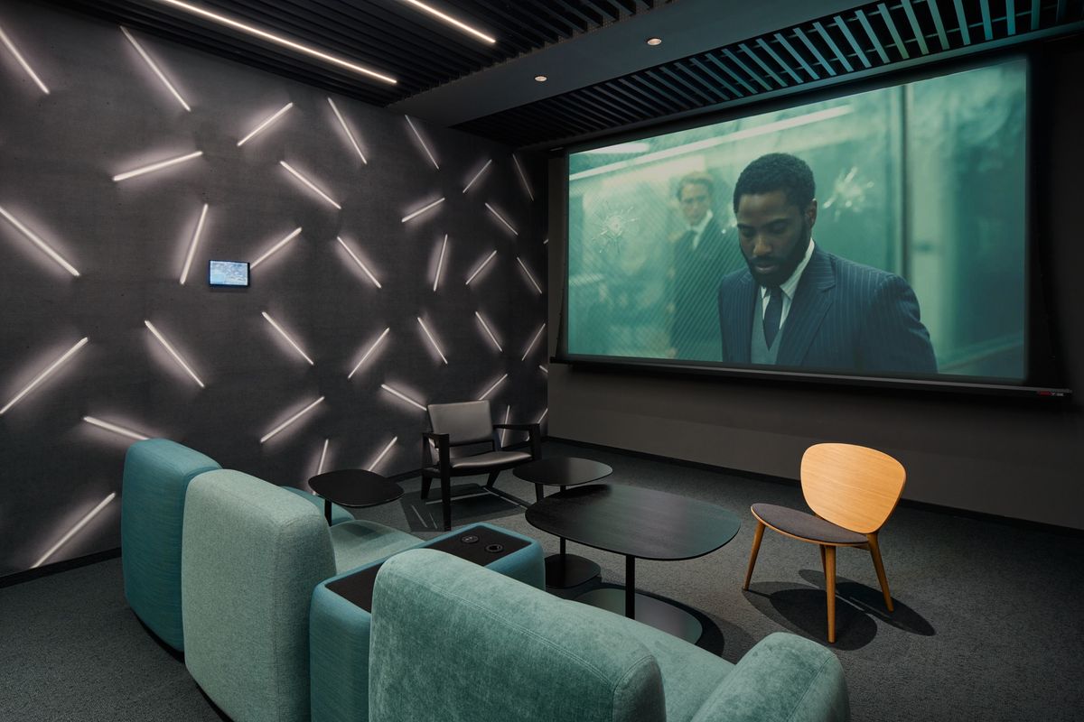 Fercera showroom - Trgovački objekti - 340