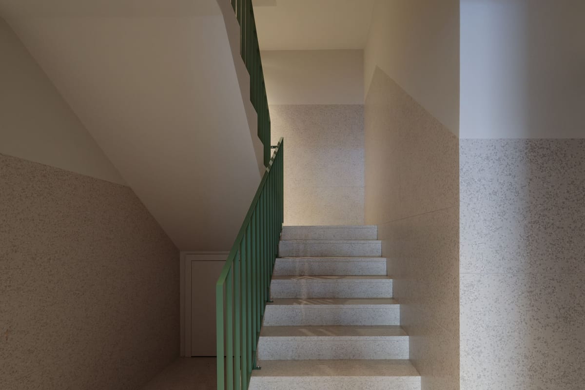 Aruto - mala stambena zgrada u padini - Višestambeni objekti - 3999