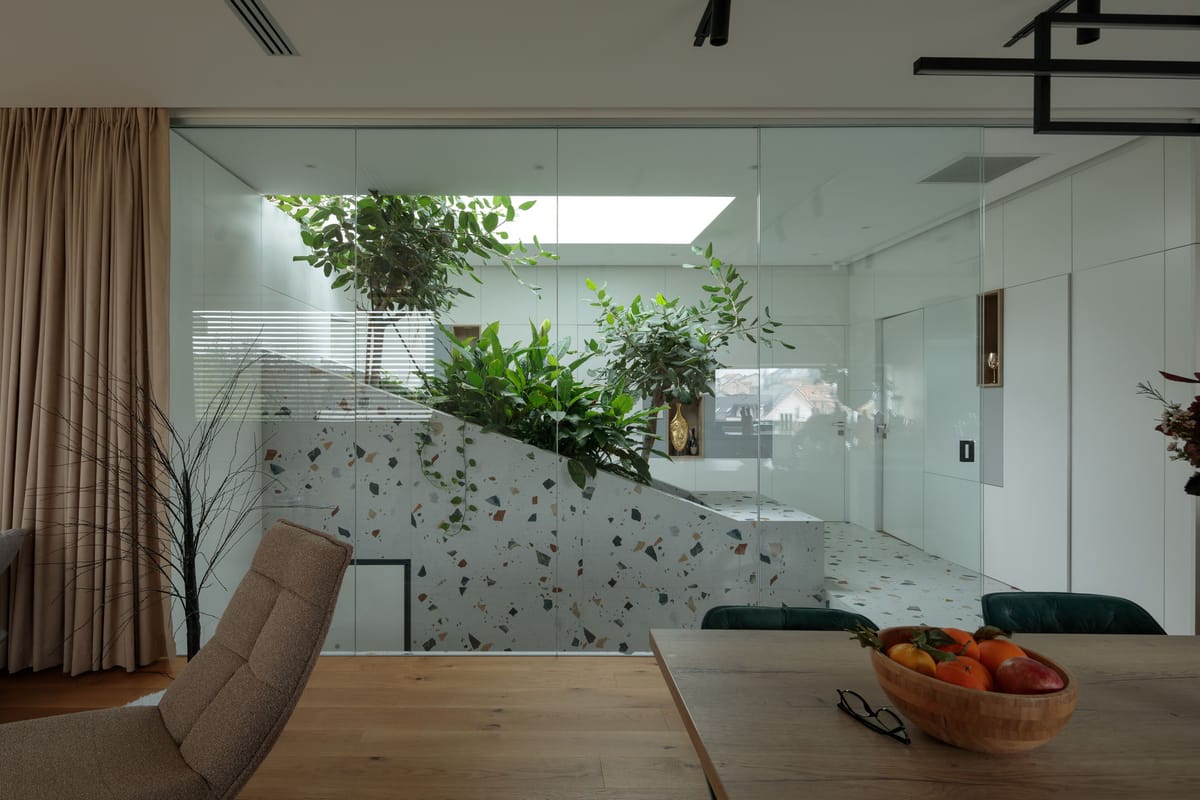 Aruto - mala stambena zgrada u padini - Višestambeni objekti - 3995