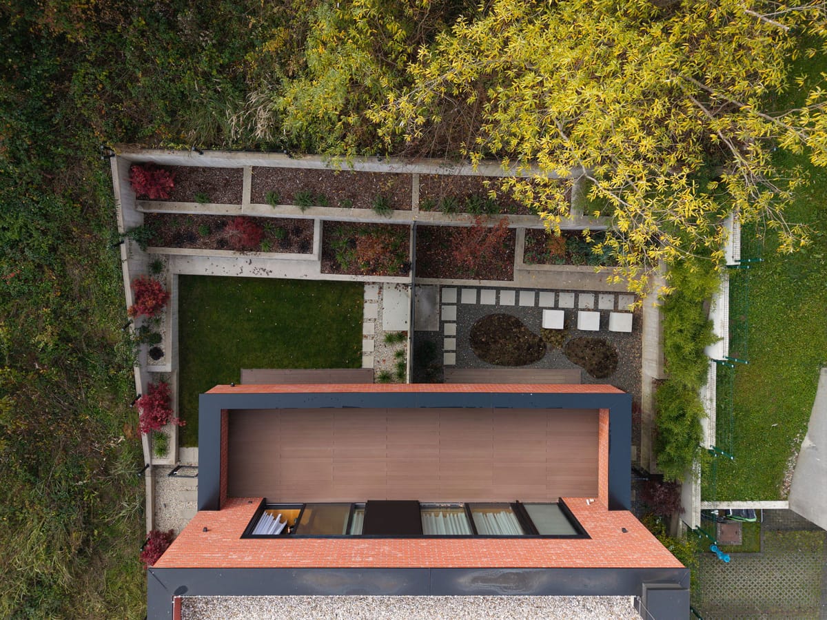 Aruto - mala stambena zgrada u padini - Višestambeni objekti - 3990