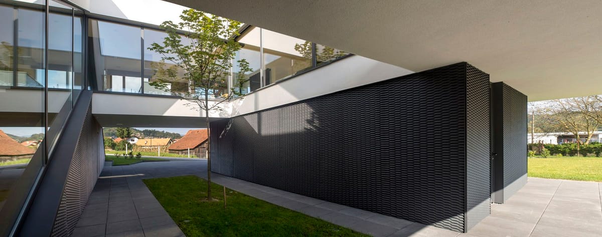 Lebdeća atrijska kuća - Kuće - 4191