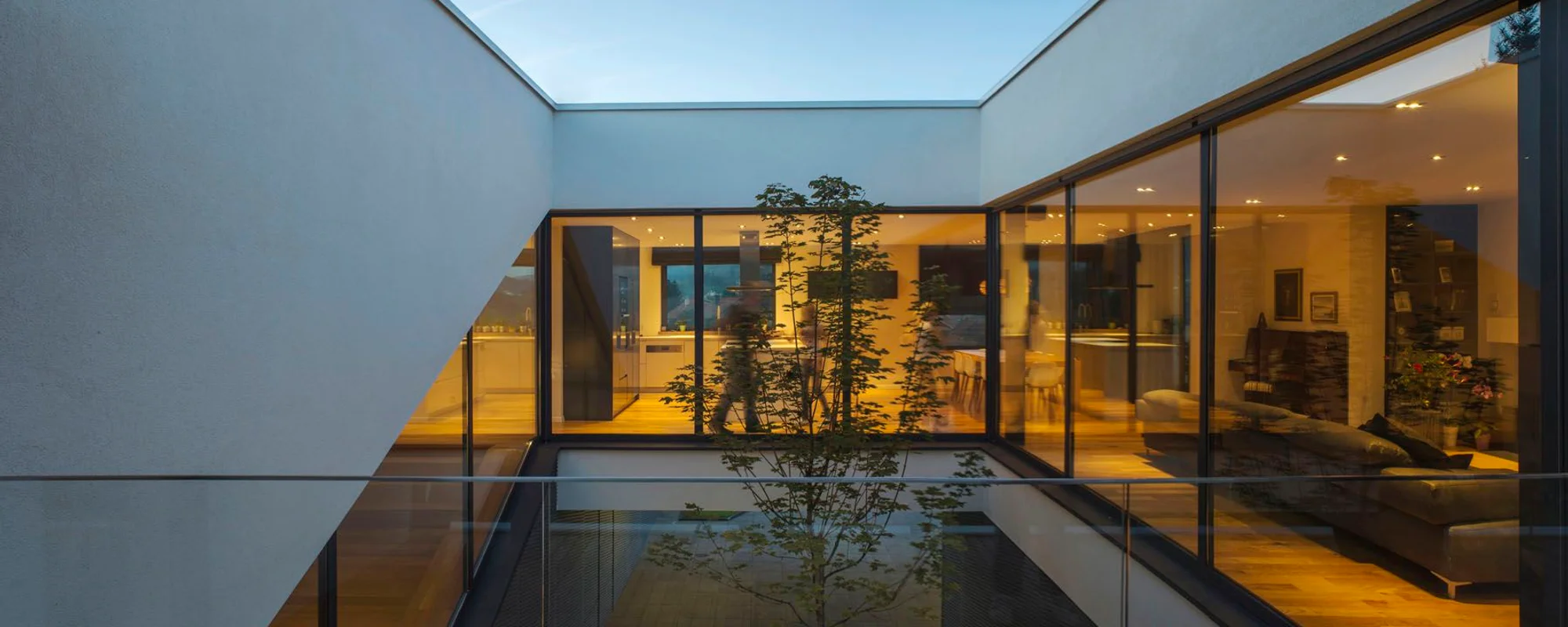 Lebdeća atrijska kuća