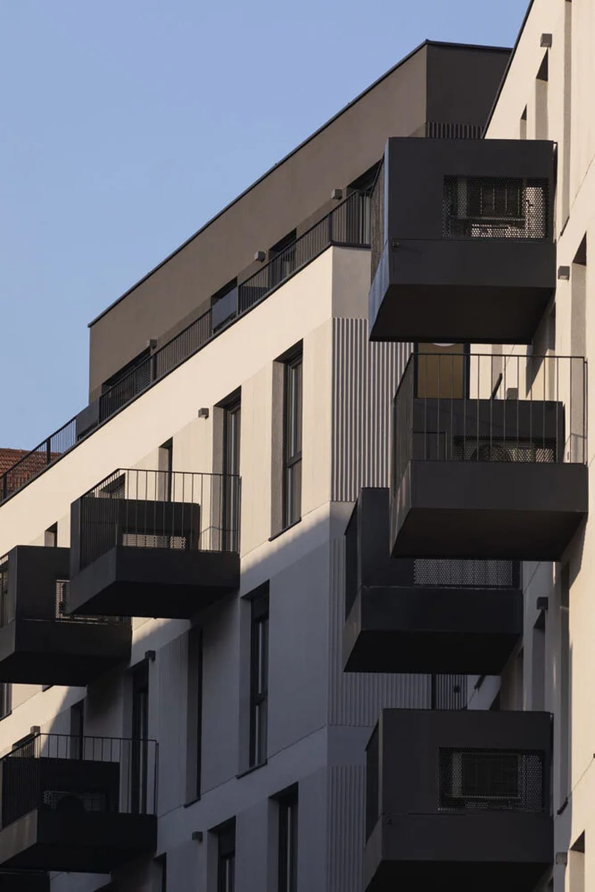 Zgrada između dvije ulice - Višestambeni objekti - 4206