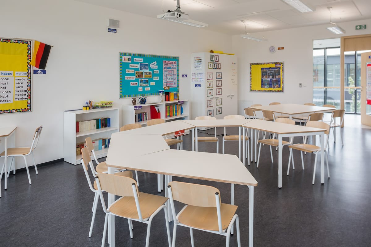 Američka međunarodna škola, Zagreb - Škole - 4354