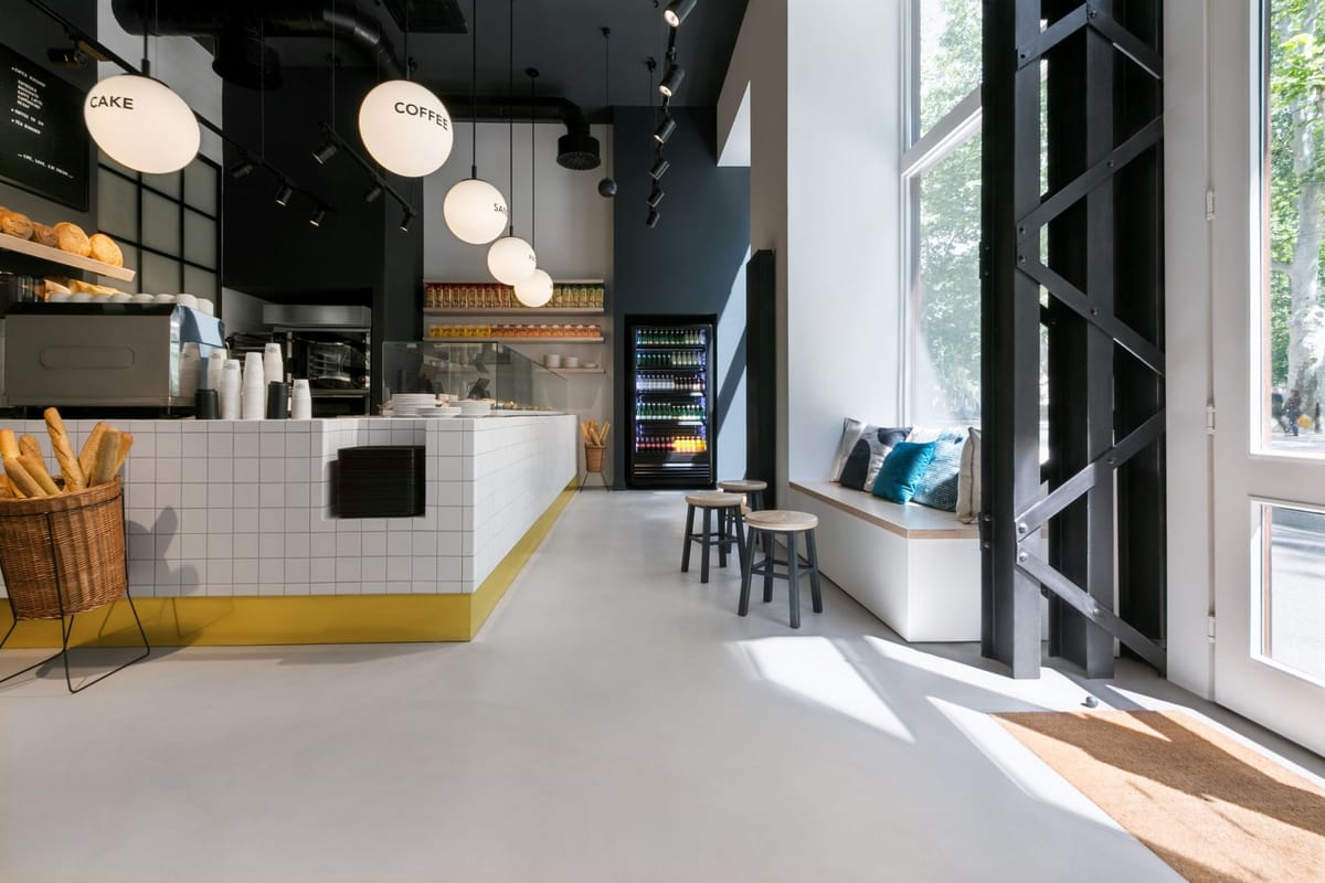 Klara Premium Store na zagrebačkom Zrinjevcu - Trgovački objekti - 4662