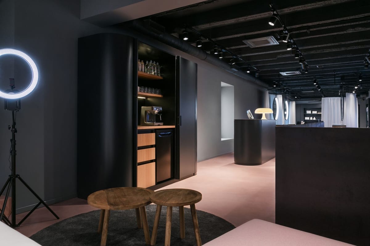 BIPA Backstage - Trgovački objekti - 4631