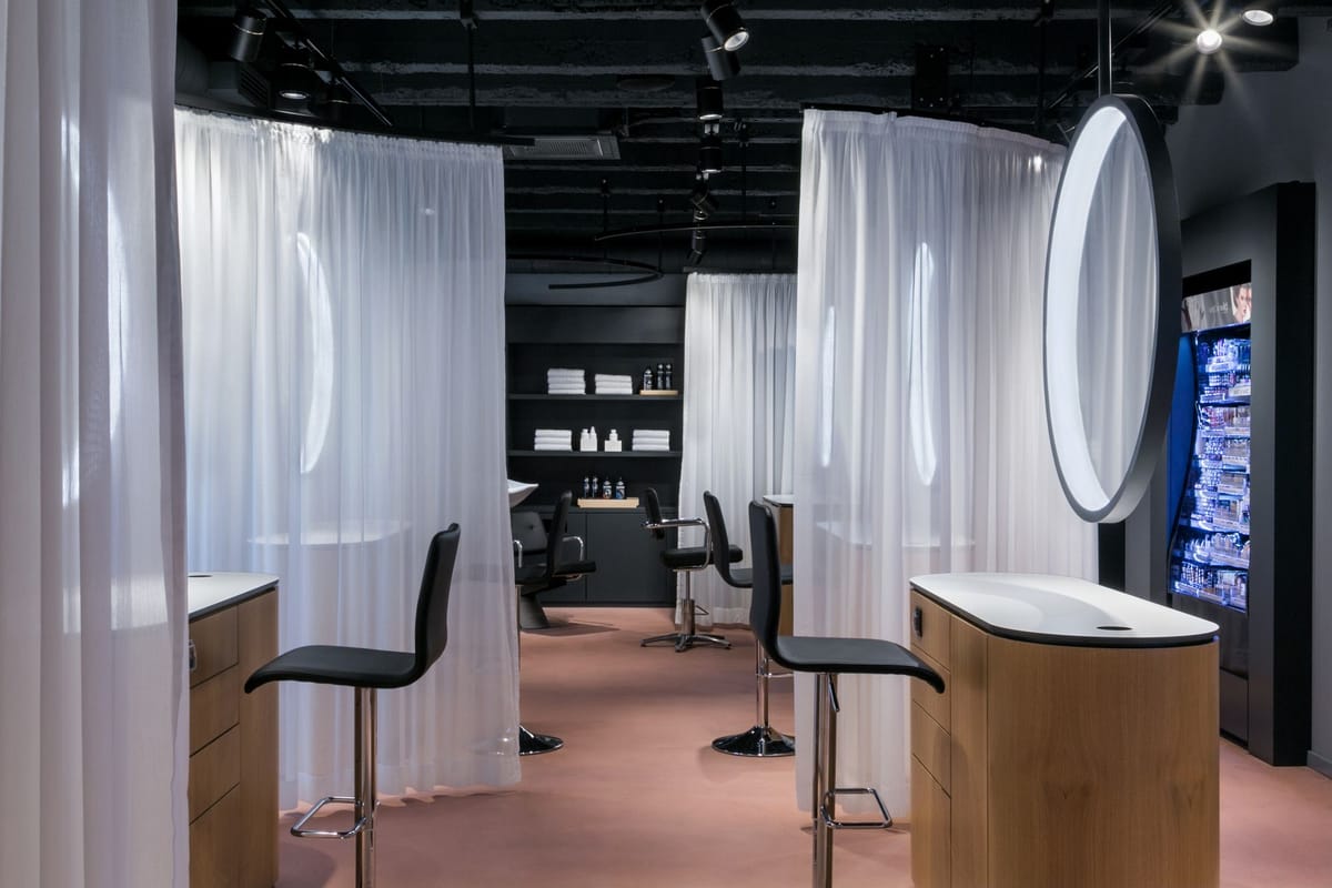 BIPA Backstage - Trgovački objekti - 4635