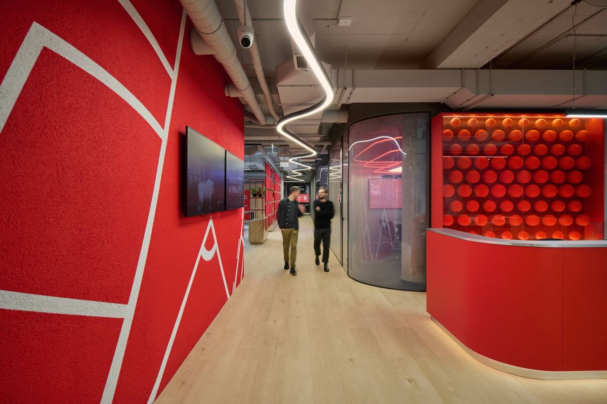 Ured tvrtke za tehnologiju i zabavu - Poslovni prostori - 446