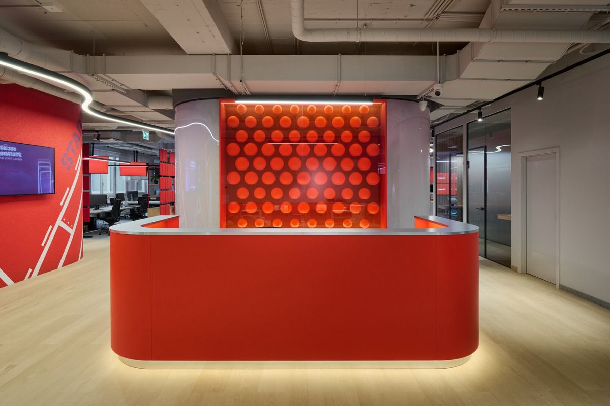 Ured tvrtke za tehnologiju i zabavu - Poslovni prostori - 449