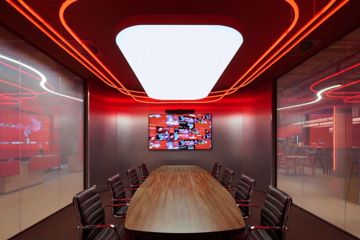 Ured tvrtke za tehnologiju i zabavu - Poslovni prostori - 452