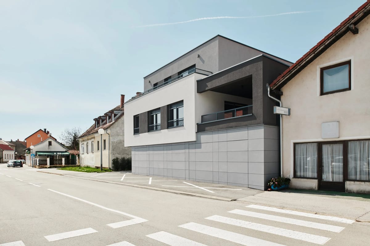 Stambena zgrada u Varaždinu - Višestambeni objekti - 4953