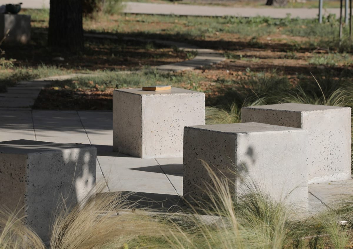 Uređenje javne površine u Raslini - Trgovi i šetališta - 5018