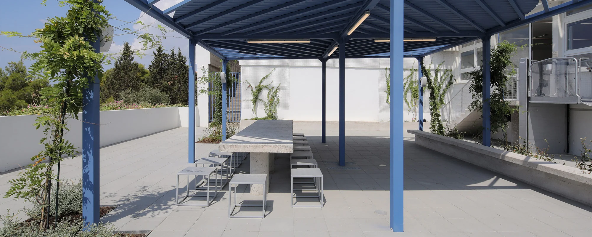 Uređenje učionice i vanjske terase osnovne škole