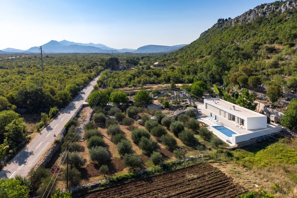 Kuća u Žeževici, Šestanovac - Vikendice i kuće za odmor - 5266