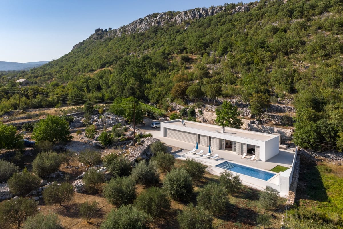 Kuća u Žeževici, Šestanovac - Vikendice i kuće za odmor - 5265