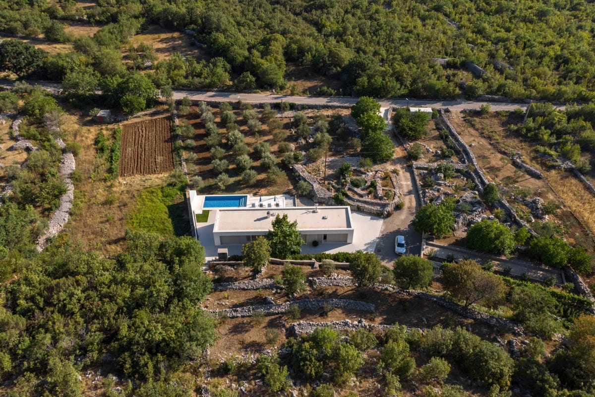 Kuća u Žeževici, Šestanovac - Vikendice i kuće za odmor - 5269