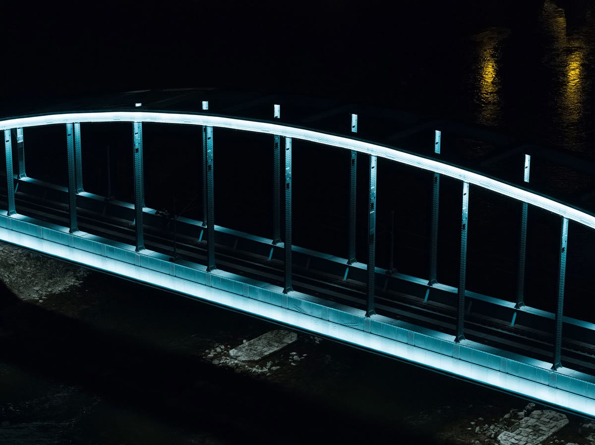 Hendrixov most - Infrastruktura - 5401