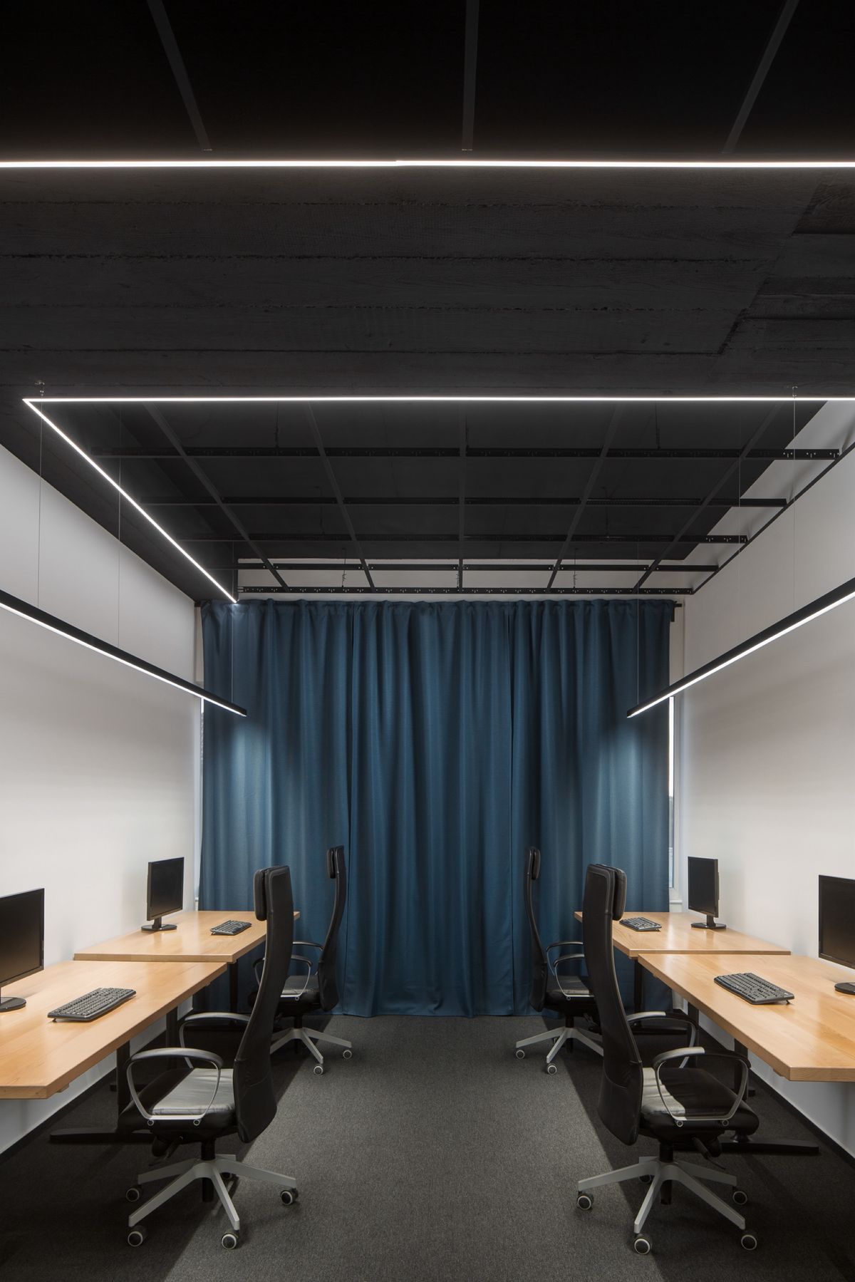 Uredski prostor tvrtke Fractal d.o.o. - Poslovni prostori - 604