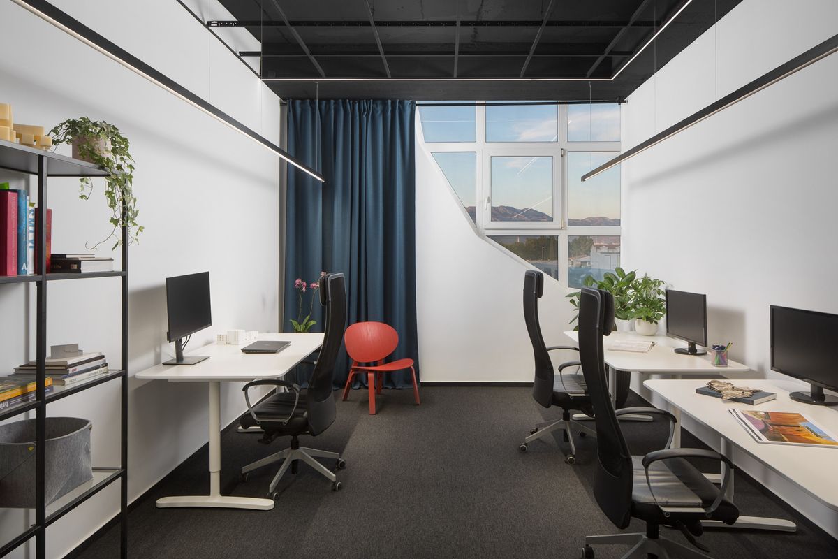 Uredski prostor tvrtke Fractal d.o.o. - Poslovni prostori - 605