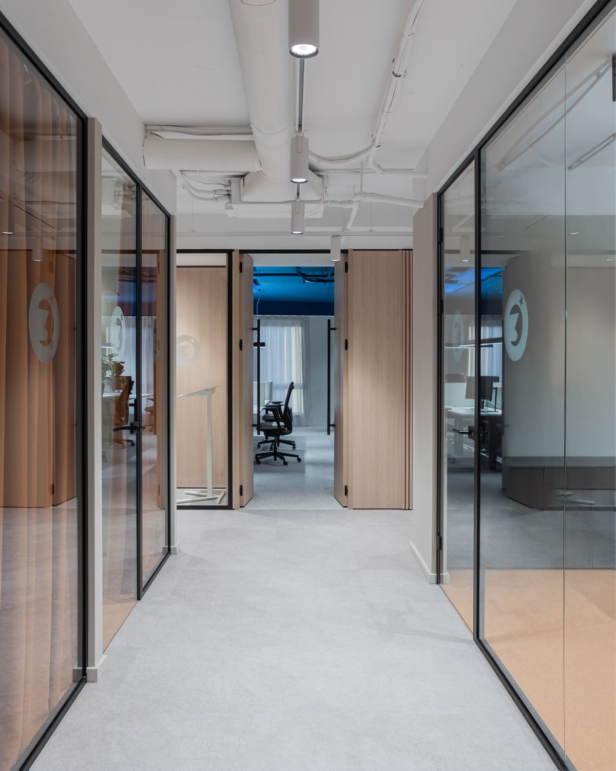 Ured Cool Company - Poslovni prostori - 733