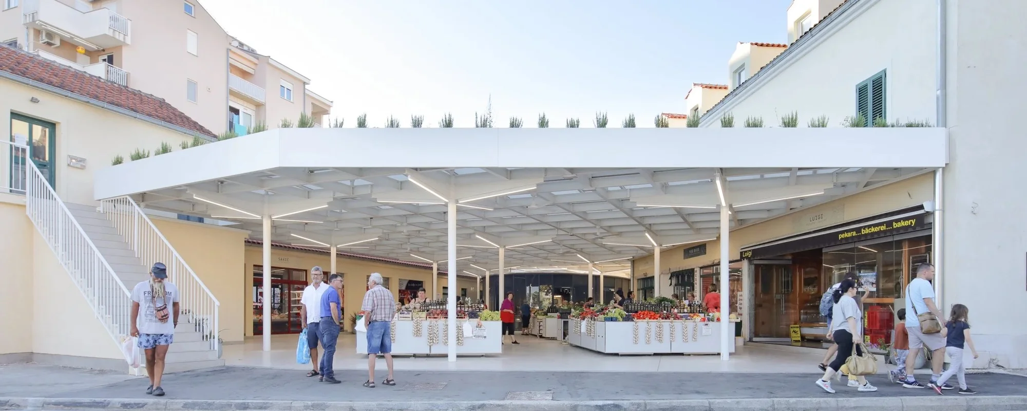 Tržnica i ribarnica u Biogradu