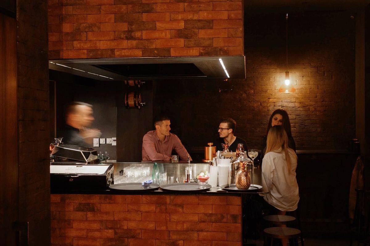 Dežman – MiniBar i Eat Bar - Ugostiteljski objekti - 838