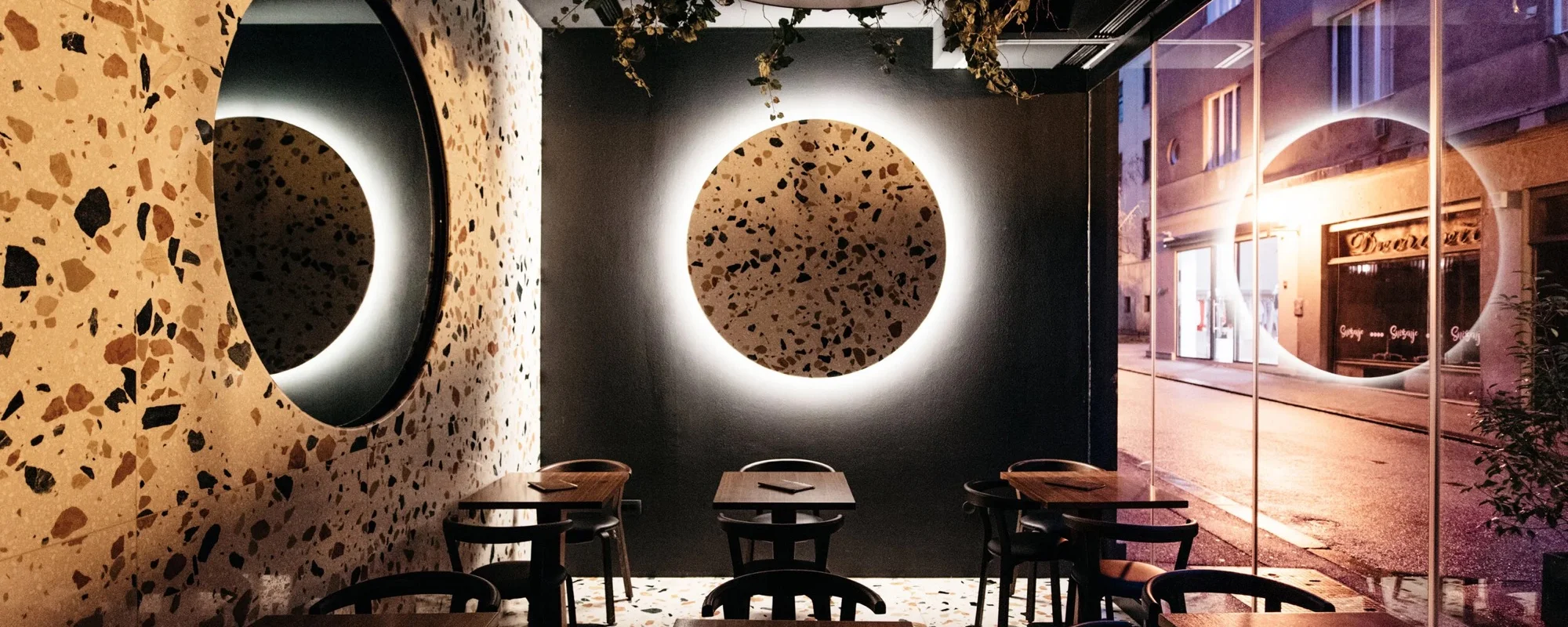 Dežman – MiniBar i Eat Bar