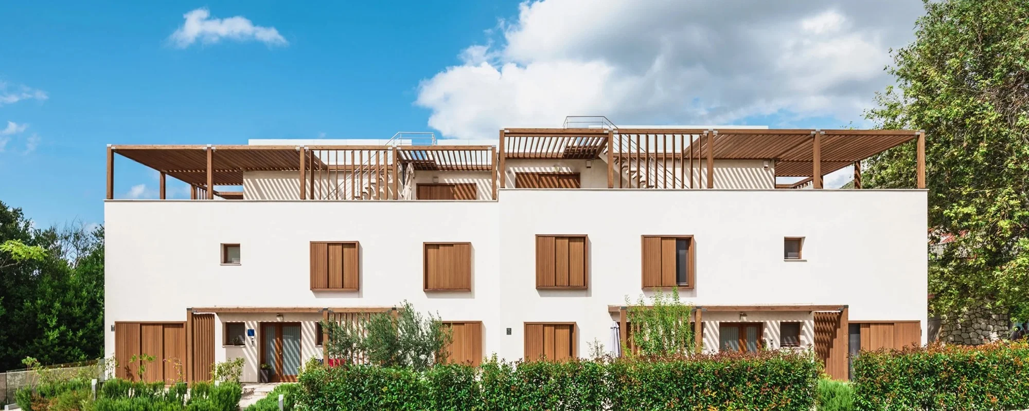 Rehab – reorganizacija i rekonstrukcija višestambene zgrade u Orašcu