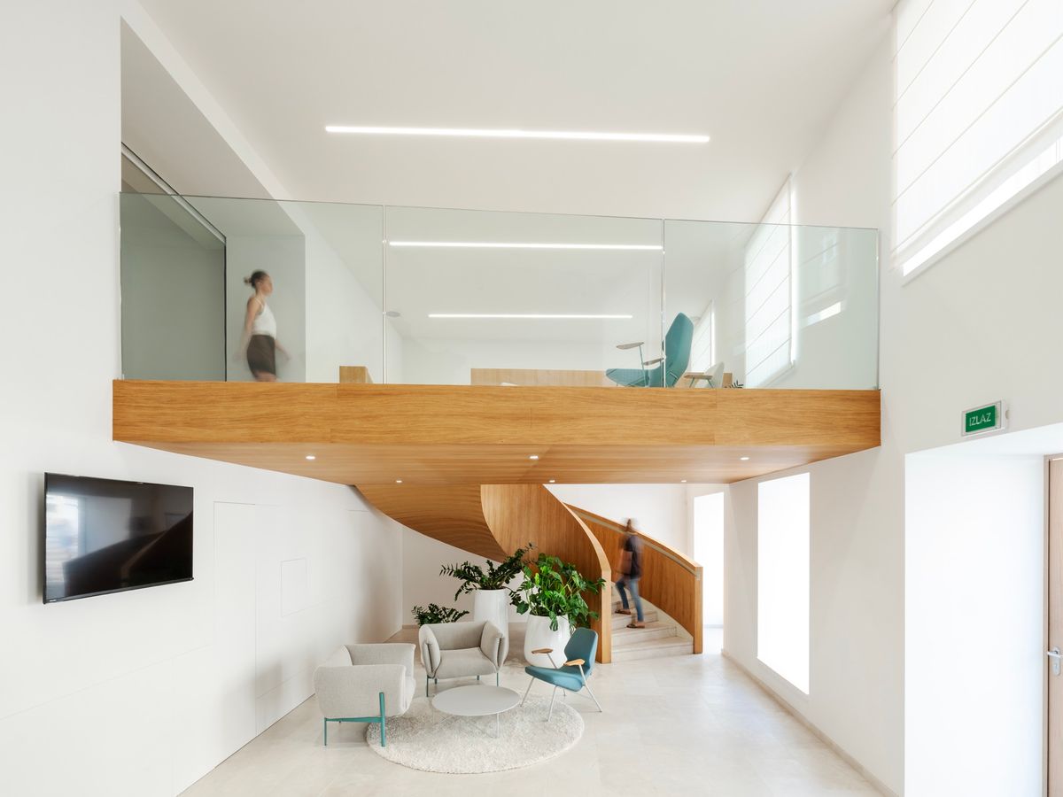 Novi, ljepši ulaz u prostore Primorsko-goranske županije - Javni objekti - 1112