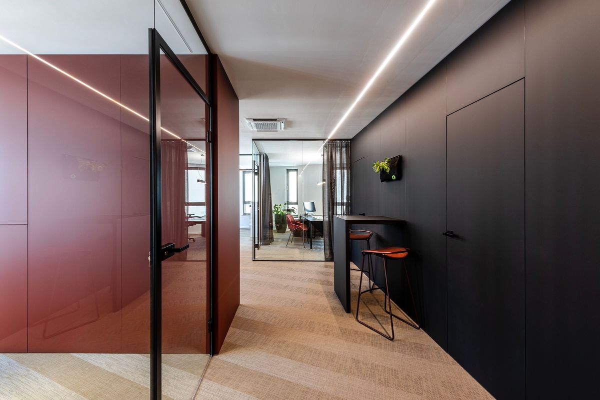 Malo drugačiji odvjetnički ured - Poslovni prostori - 1126