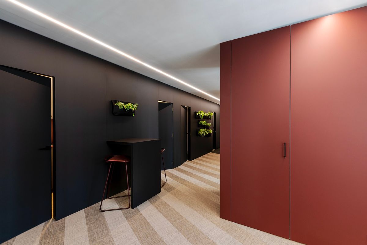 Malo drugačiji odvjetnički ured - Poslovni prostori - 1128