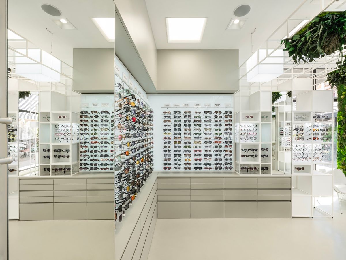 Interijer optike Ghetaldus u Rijeci – Korzo - Trgovački objekti - 1162