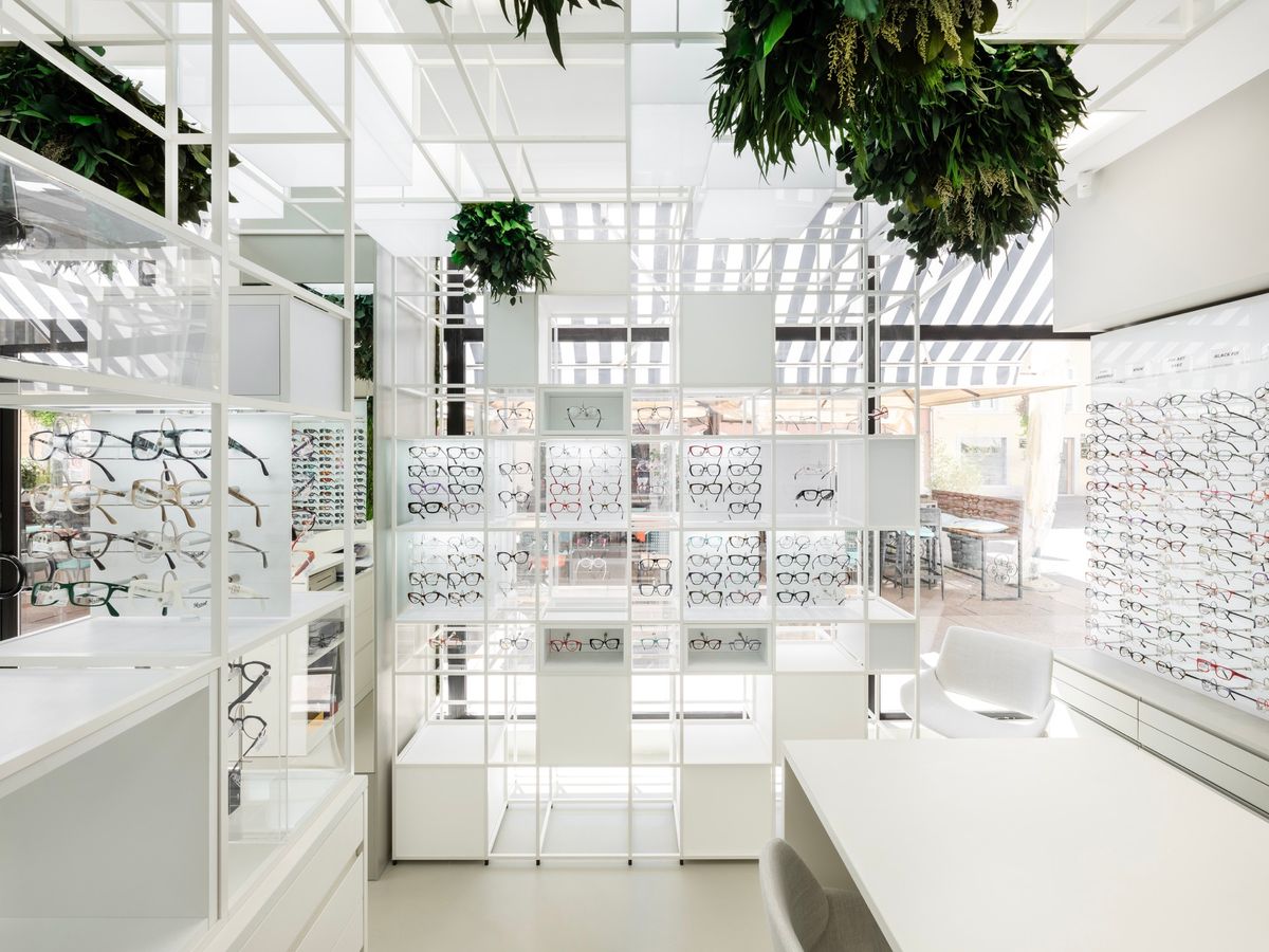 Interijer optike Ghetaldus u Rijeci – Korzo - Trgovački objekti - 1165